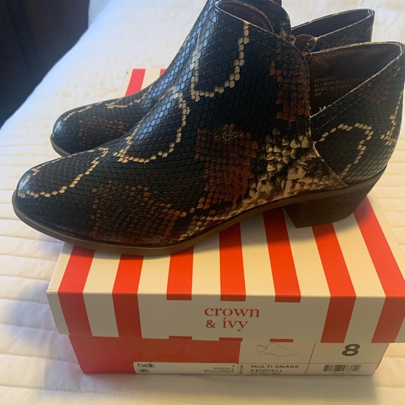 Brand new crown and ivy snake skin booties - Picture 2 of 3
